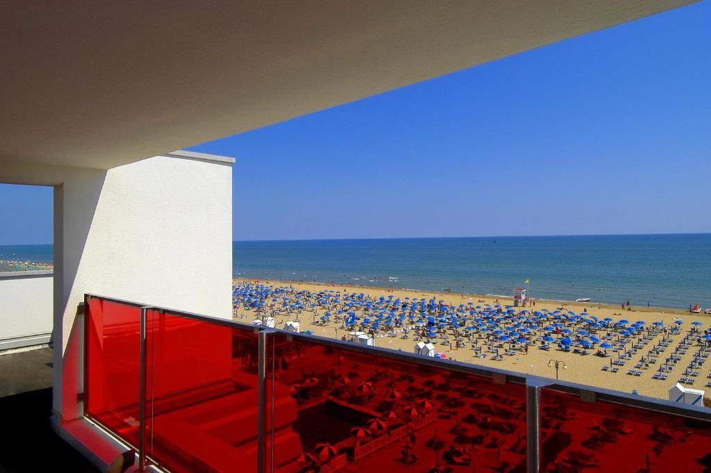 Hotel Orient & Pacific Lido di Jesolo Exterior foto