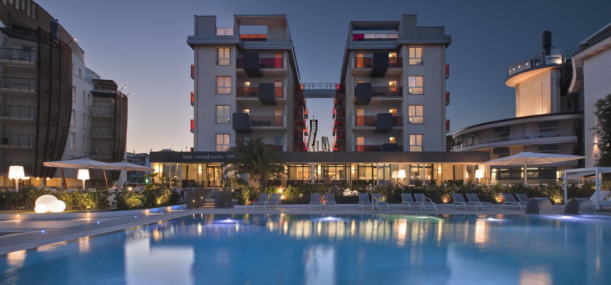 Hotel Orient & Pacific Lido di Jesolo Exterior foto